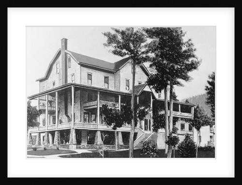 Glenmore Hotel in New York State by Anonymous