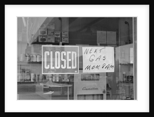 Sign Proclaiming Station Closed Due to Gas Shortage by Anonymous