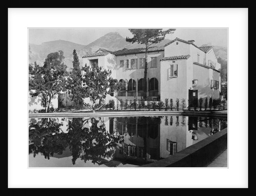 The Garden of the Alla Resident Hotel by Anonymous