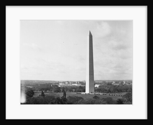 Washington Monument by Anonymous