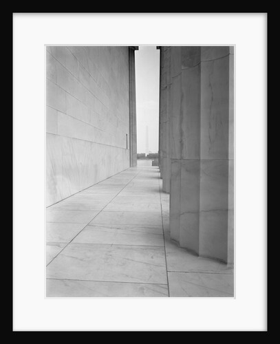 Washington Monument by Anonymous