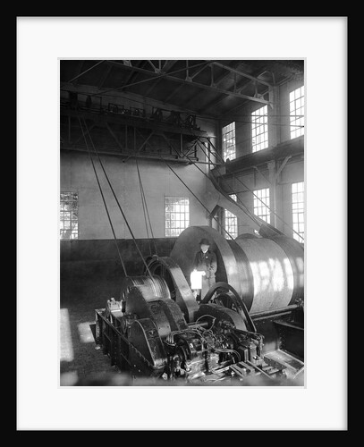 Winding Gear of a 350 Gross Ton Crane by Anonymous