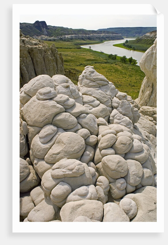 Sandstone Formations on the Banks of the Missouri by Anonymous