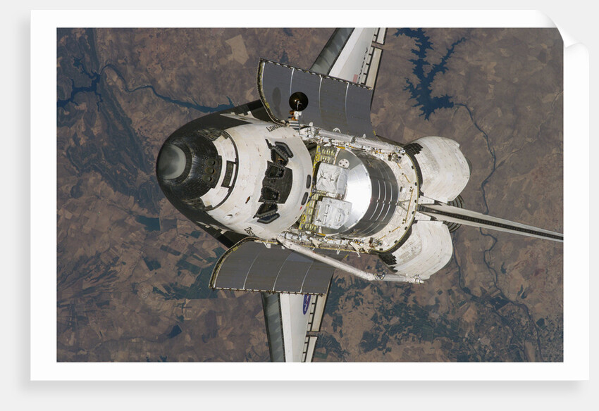 Space Shuttle Discovery by Anonymous