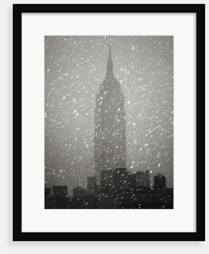 Snowfall in New York City by Anonymous