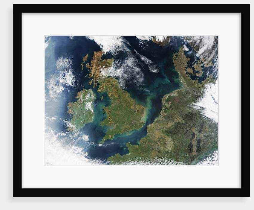 Islands of Ireland and Great Britain in Northern Europe by Anonymous