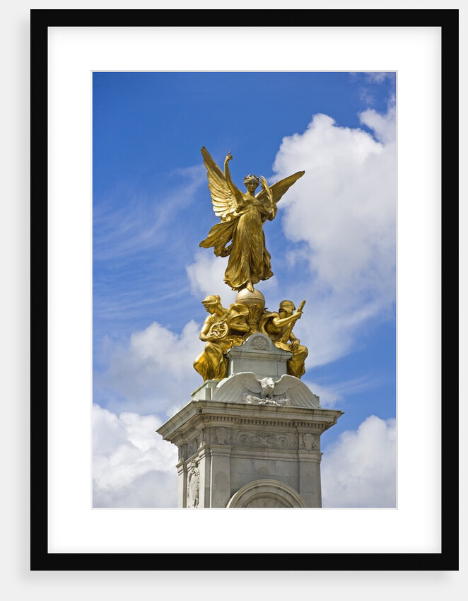 The Queen Victoria Memorial in front of Buckingham Palace by Anonymous