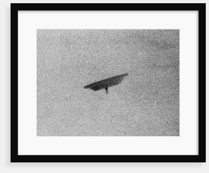 Flying Saucer by Anonymous