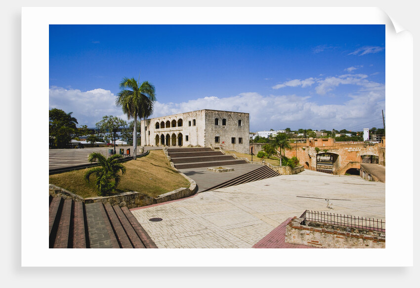 Plaza de la Hispanidad with the Museo de Alcazar de Colon by Anonymous