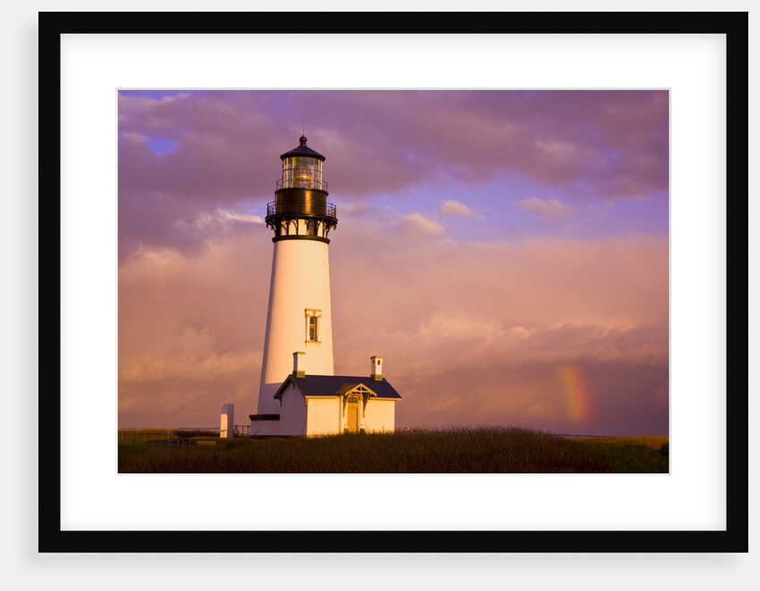 Sunrise at Yaquina Head lighthouse, Oregon by Anonymous