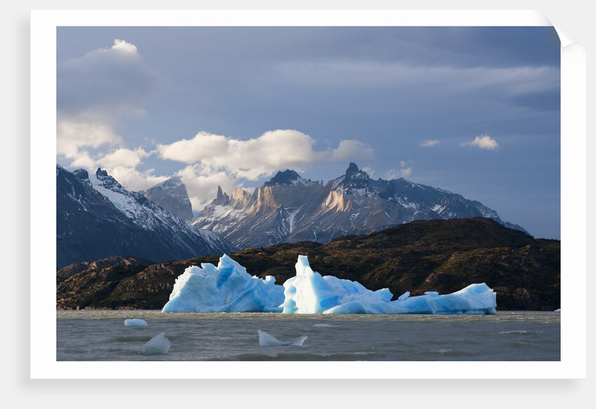 Lago Grey, Torres del Paine National Park, Patagonia, Chile. by Anonymous