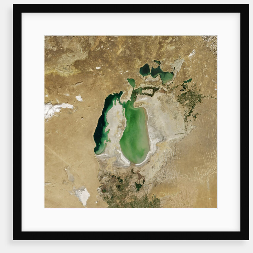 Satellite view of the Aral Sea in 2002, with the 1960 shoreline super-imposed by Anonymous