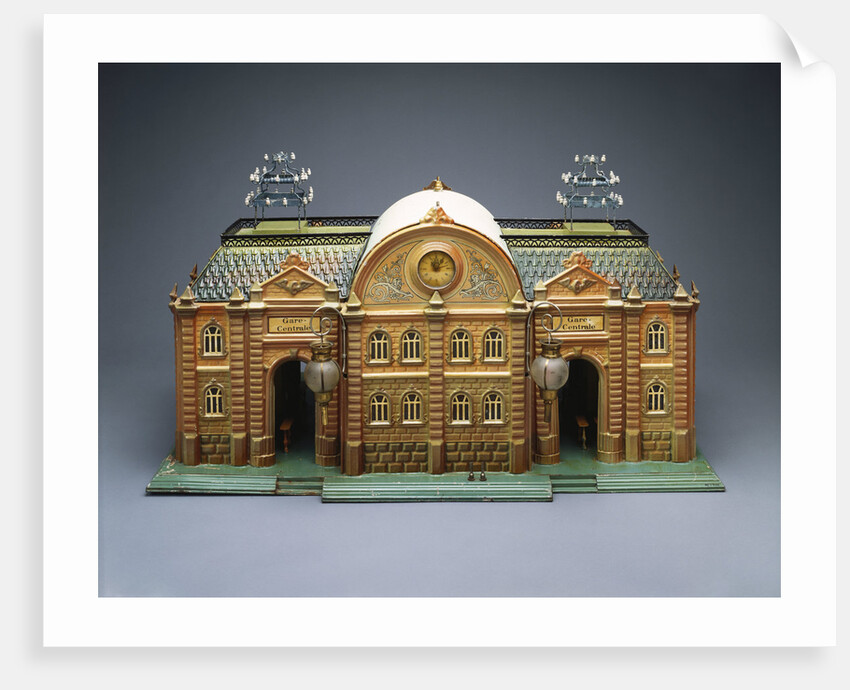 A Marklin hand-painted 'Gare Centrale' major railway station, circa 1910 by Anonymous