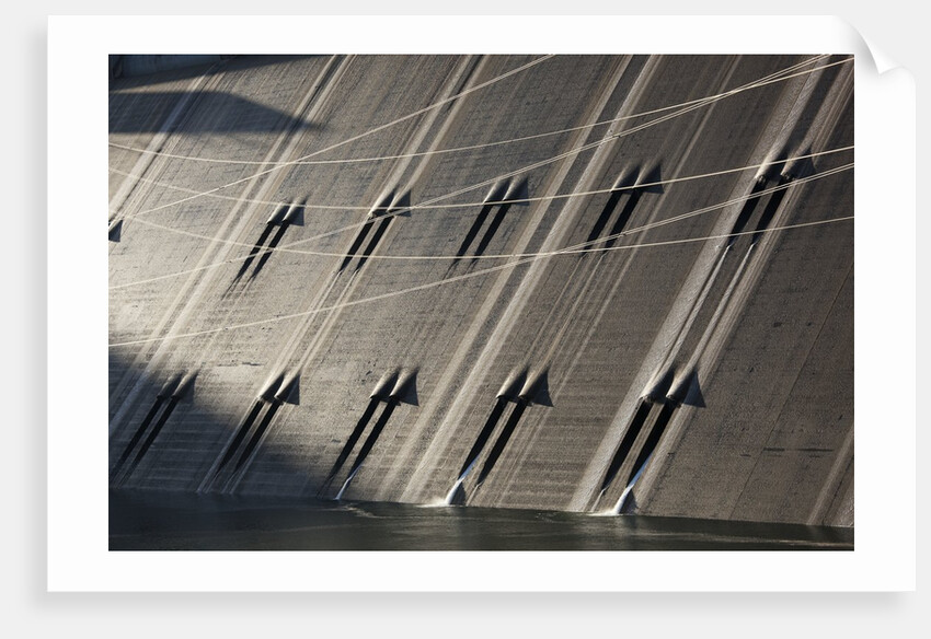 Ground Coulee Dam, Washington by Anonymous