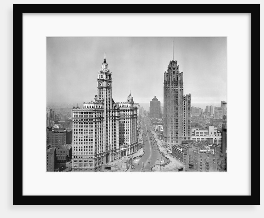 Michigan Avenue view in Chicago, ca. 1925 by Anonymous