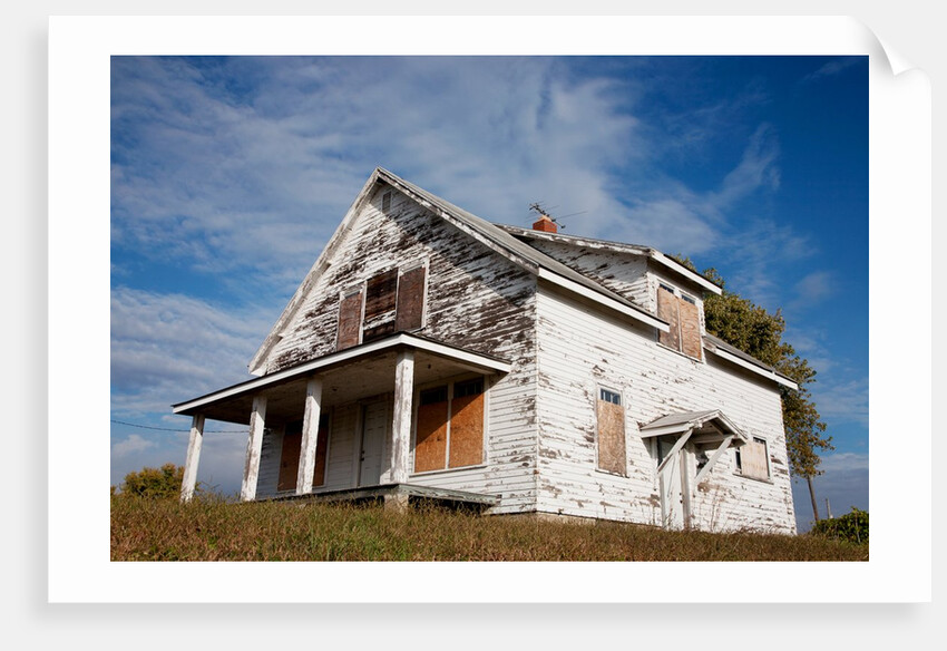 Desert Midwestern white house by Anonymous