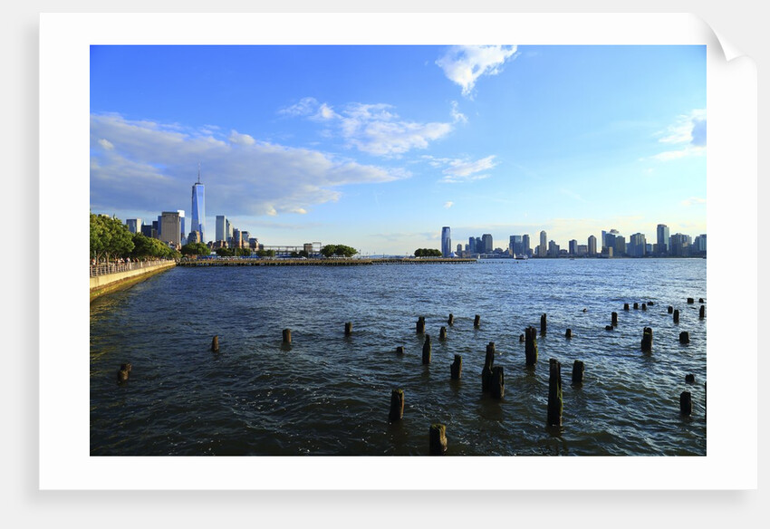 Downtown view with the Freedom tower from the Hudson River greenway by Anonymous