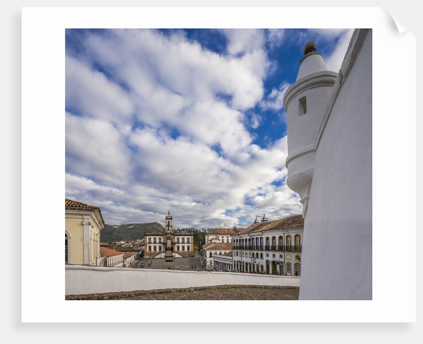 Placa (square) de Tiradentes with the Museu (museum) da Inconfidencia (Old Town Hall) from the Palacio (palace) dos Governadores (old Escola de Minas - School of Mines) by Anonymous