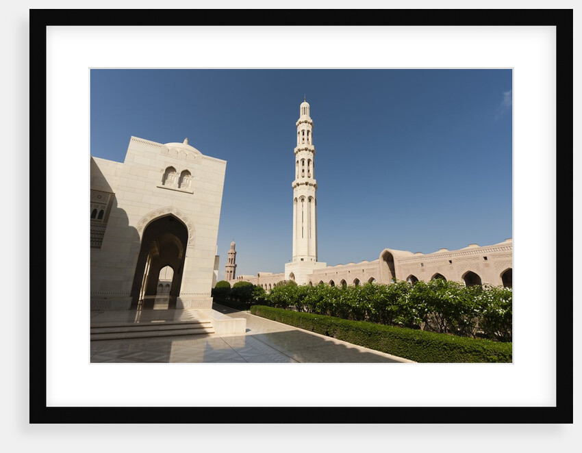 Sultan Qaboos Grand Mosque in Muscat by Anonymous