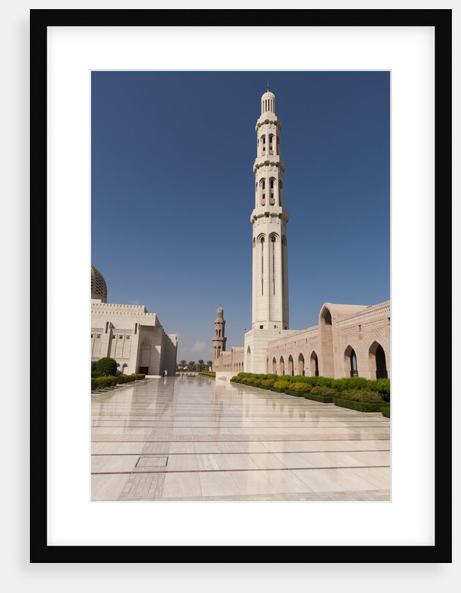 Sultan Qaboos Grand Mosque in Muscat by Anonymous