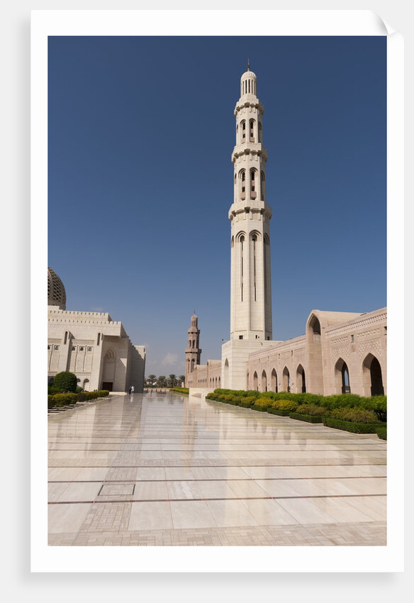 Sultan Qaboos Grand Mosque in Muscat by Anonymous