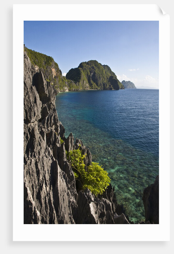 Matinloc Island by Anonymous