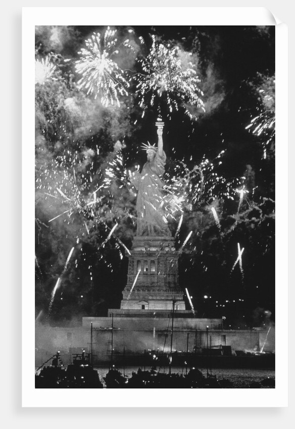 Fireworks at Statue of Liberty by Anonymous