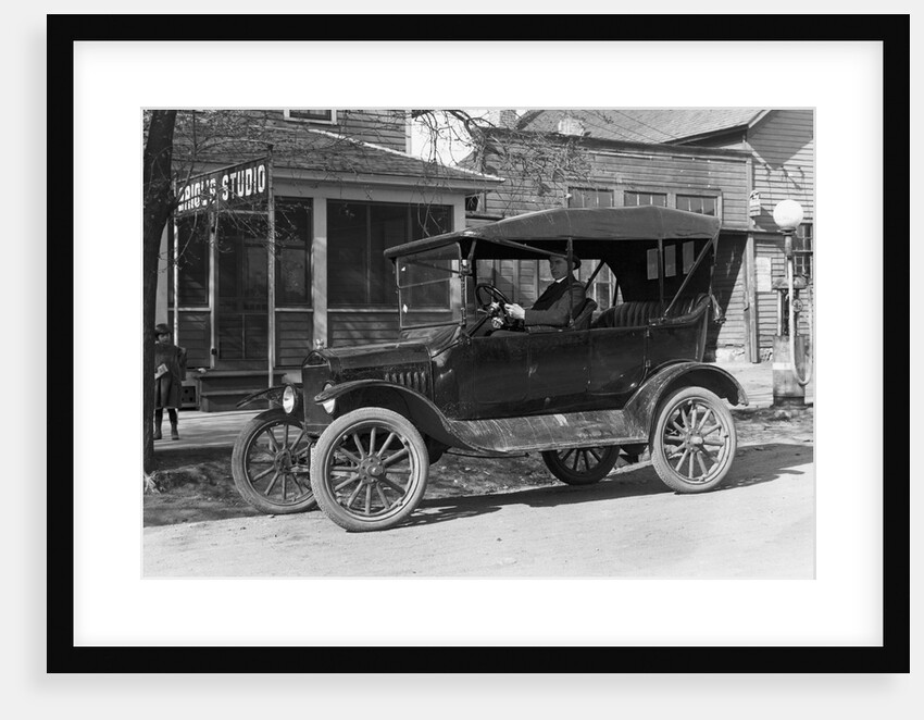 Model T Ford When It Was New by Anonymous