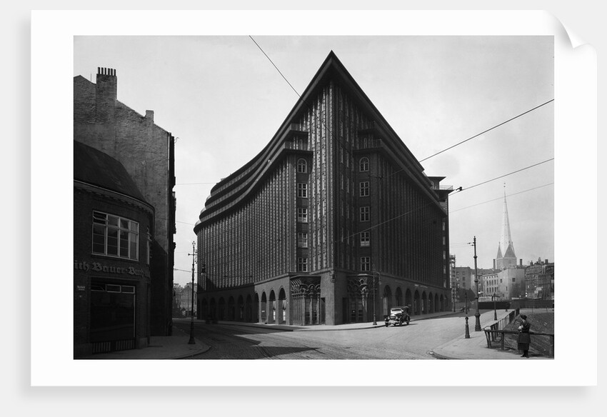 Streamlined Design of Chile House In Hamburg by Anonymous