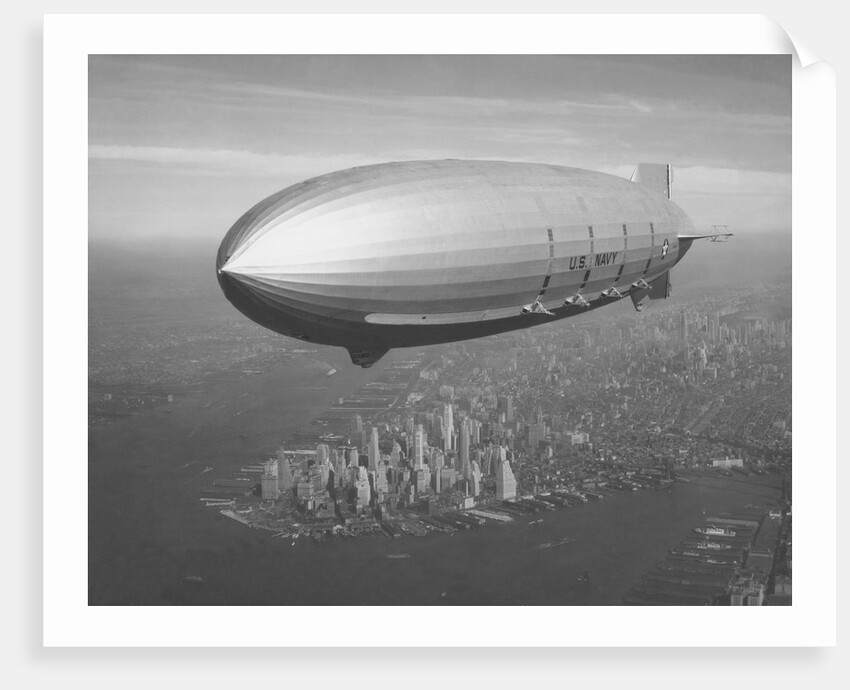Dirigible Macon Over New York City by Anonymous