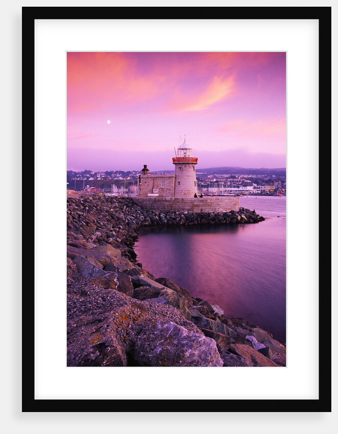 Howth Pier Lighthouse by Anonymous
