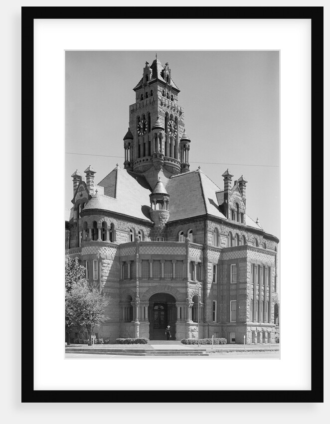 Entrance to the Ellis County Court House by Anonymous