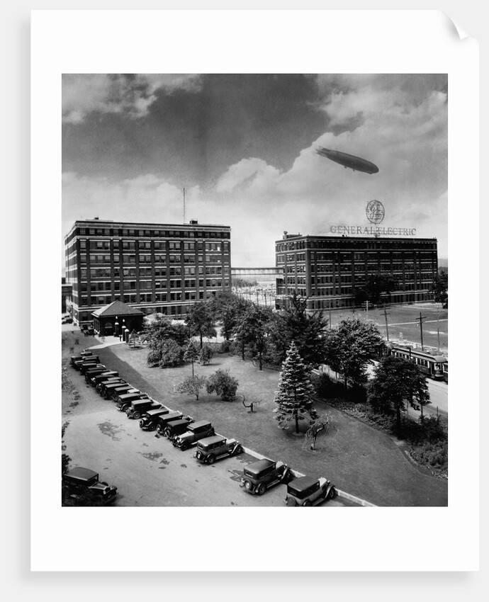 Airship over General Electric Building by Anonymous