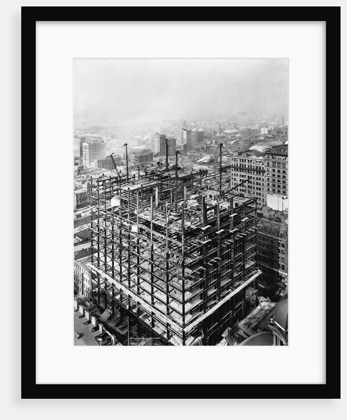 Construction of the Woolworth Building, New York by Anonymous
