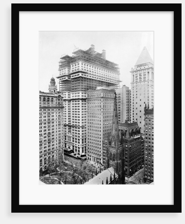 Construction of the Equitable Building, New York by Anonymous