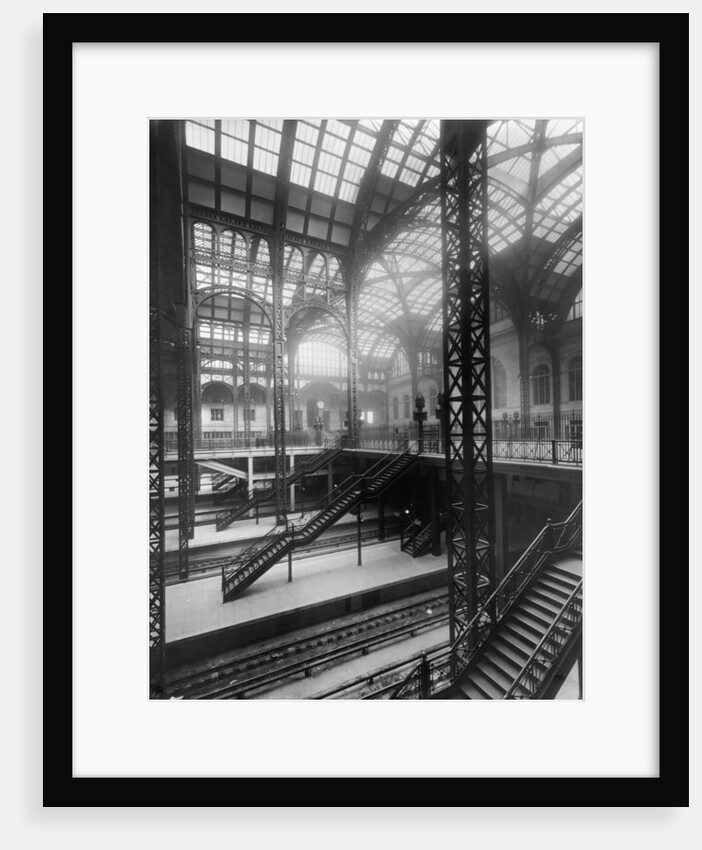 Pennsylvania Station, New York by Anonymous