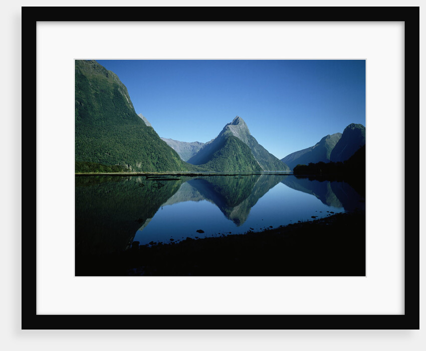 Milford Sound, New Zealand by Anonymous