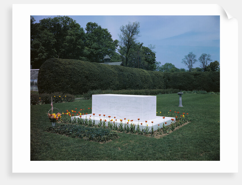 View of Franklin D. Roosevelt's Tombstone by Anonymous