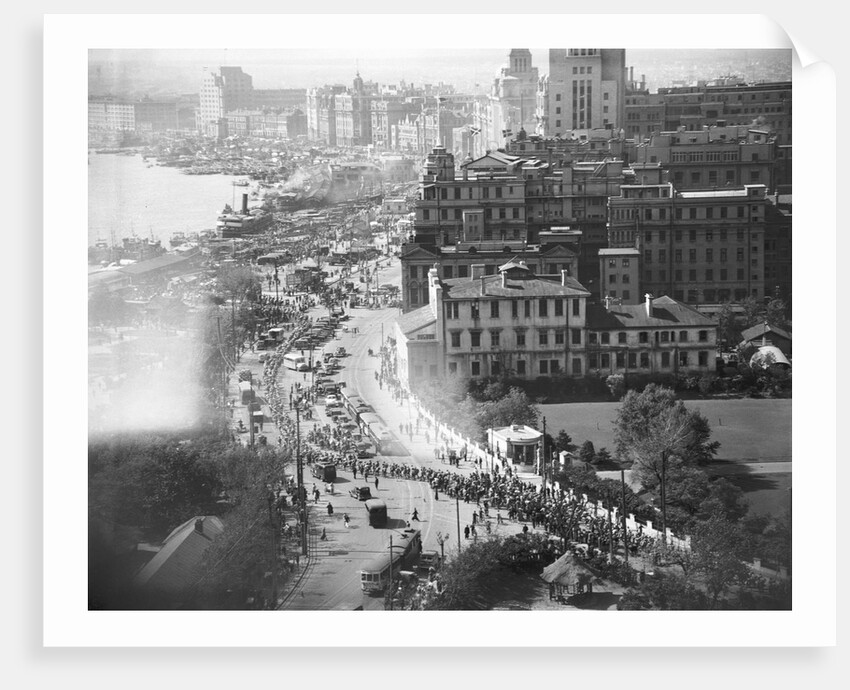 Troops in Street in Shanghai by Anonymous