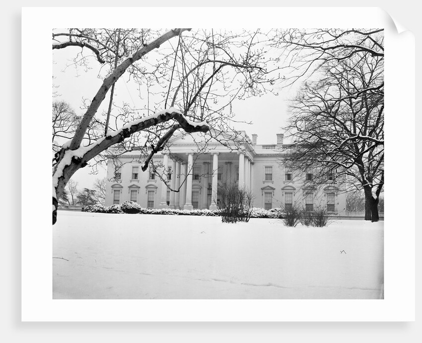 Snow Covering the White House Lawn by Anonymous