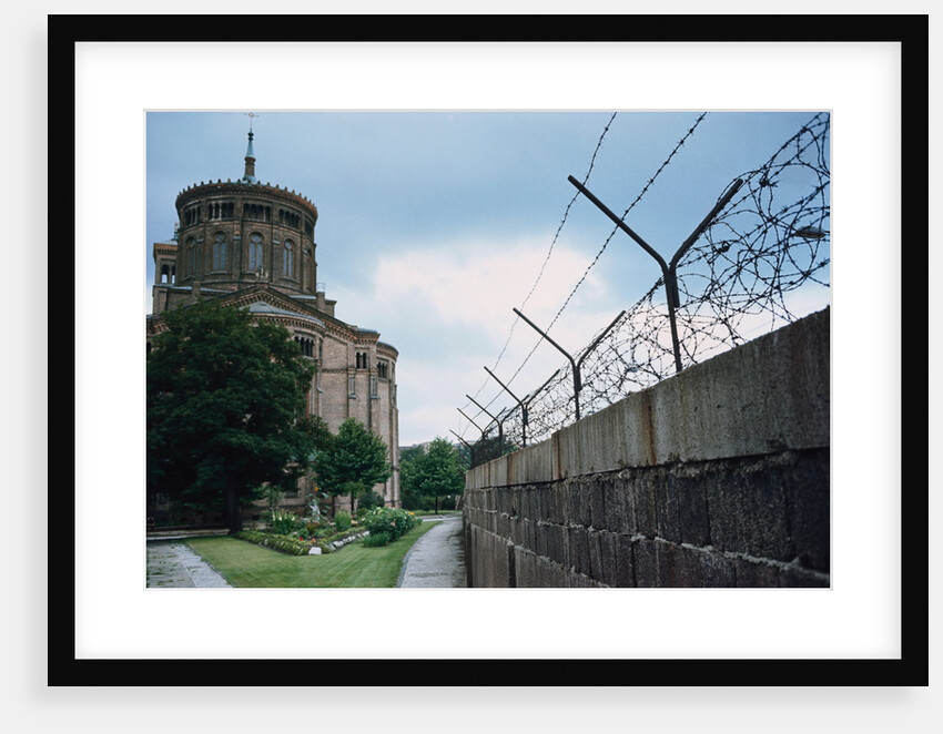 Berlin Wall by Anonymous