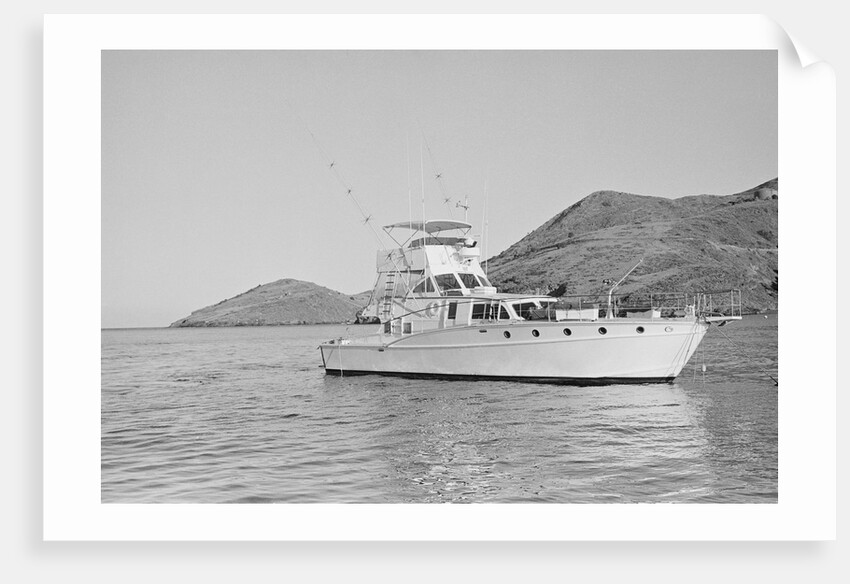 Exterior Side View of the Yacht Splendor by Anonymous