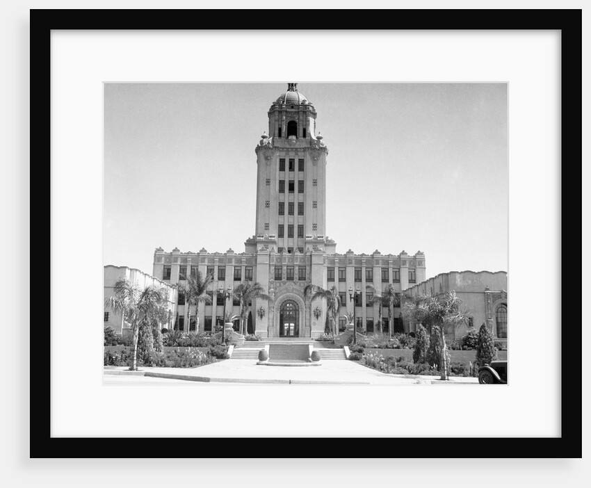 Exterior View of Beverly Hills City Hall by Anonymous