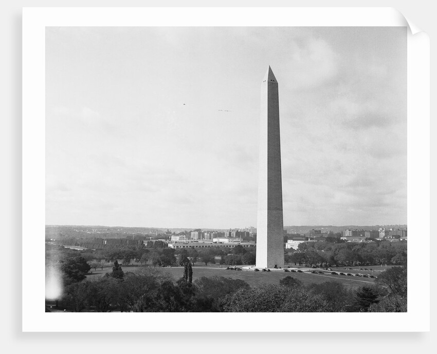 Washington Monument by Anonymous
