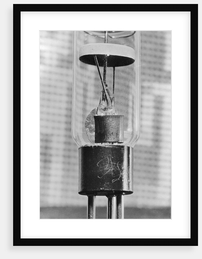 A Photo-Electric Bulb by Anonymous