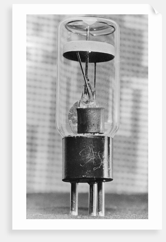 A Photo-Electric Bulb by Anonymous