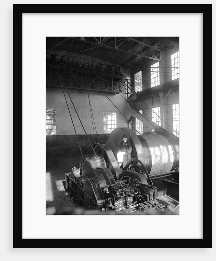 Winding Gear of a 350 Gross Ton Crane by Anonymous