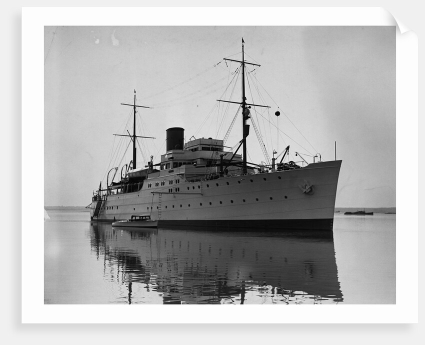 Small Motorboat Next to Vanderbilt Yacht by Anonymous