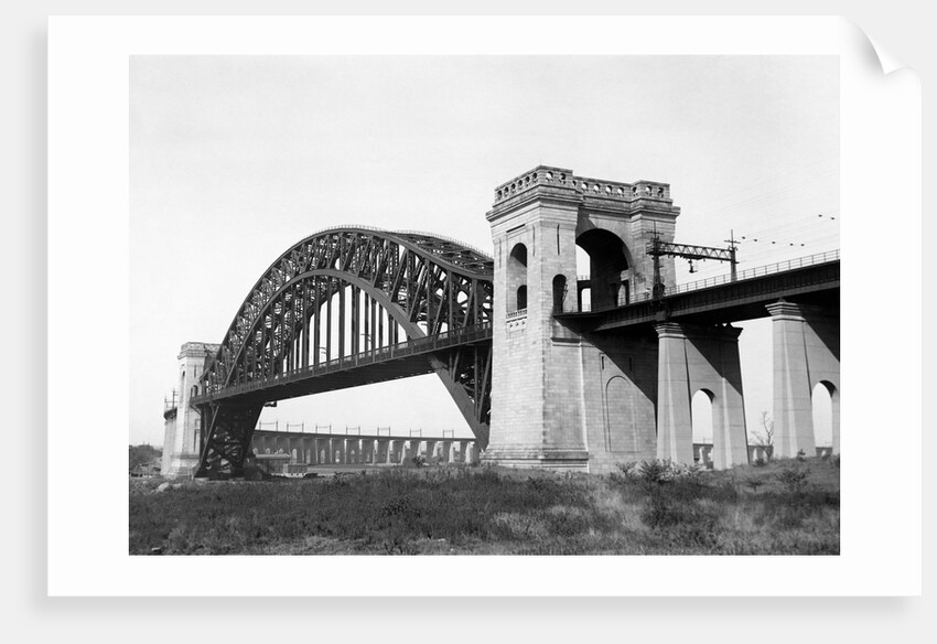 The Hell Gate Bridge in New York City by Anonymous