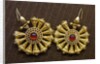 Roman earrings in gold with garnets by Anonymous